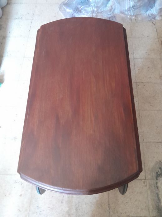 Carrinho bar em madeira.