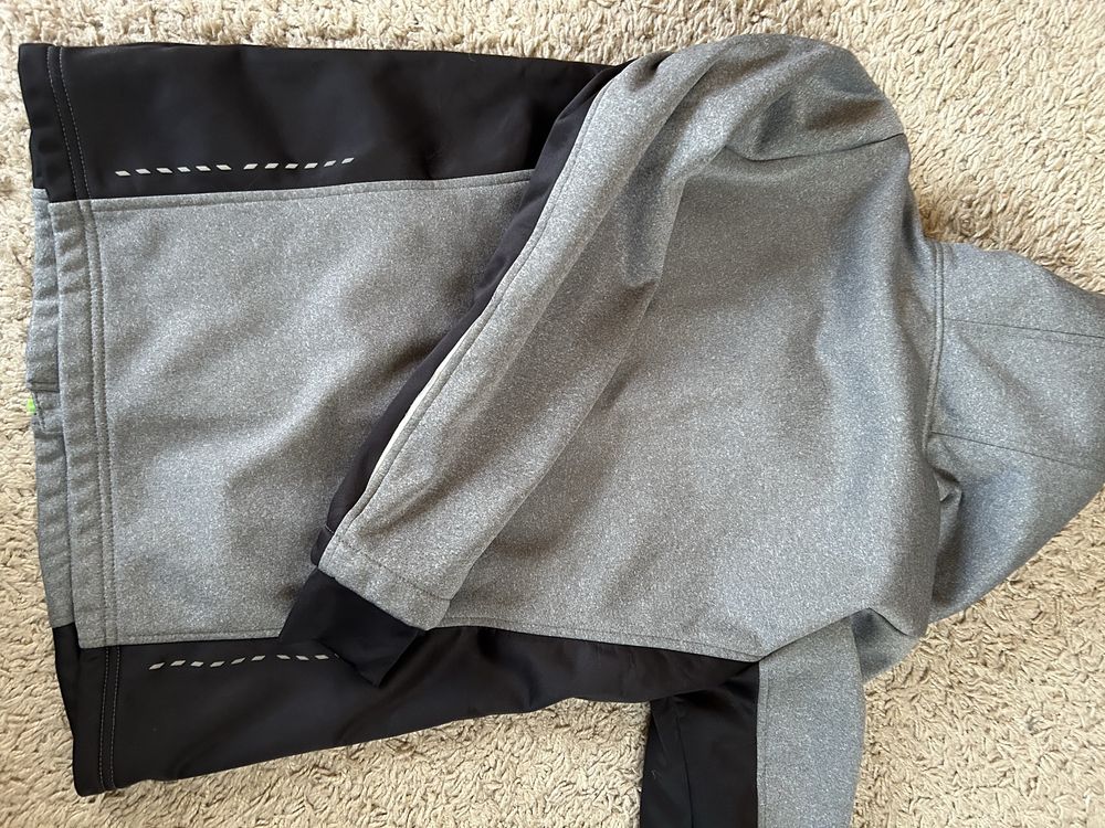Kurtka softshell treningowa z odblaskami