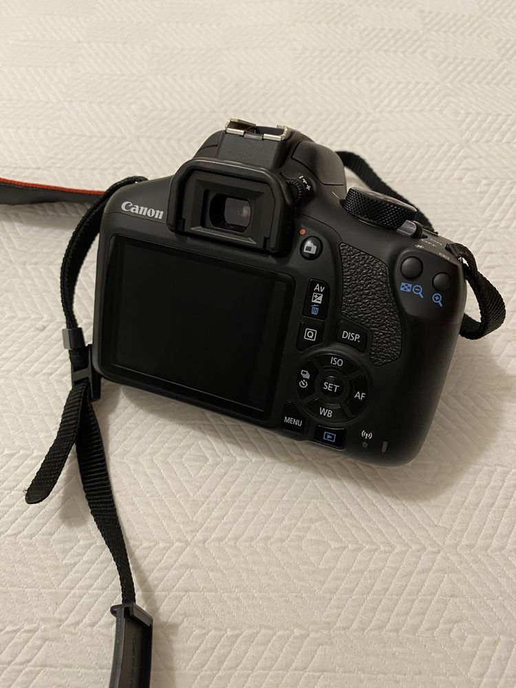 Canon EOS 1300 D