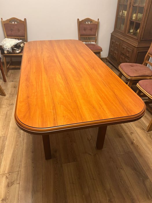 Stół rozciągany brązowy