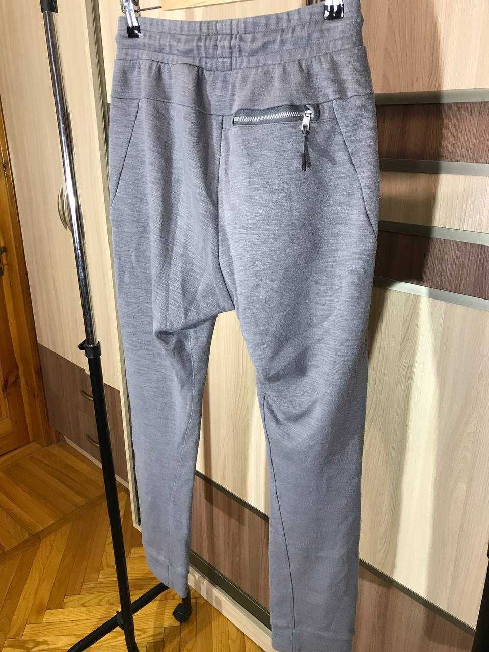 Спортивные штаны Nike оригинал Size S