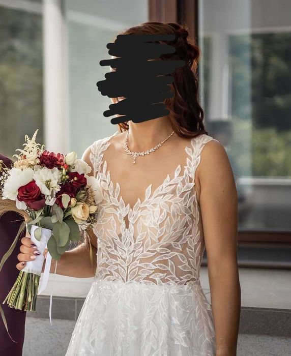 Suknia ślubna lit. A, rozm 38