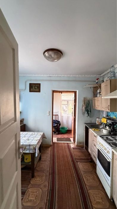 Будинок в Почаєві біля Лаври