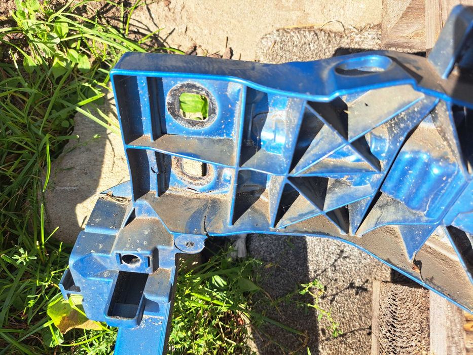 Pas przedni Ford Kuga Mk1 8V41-8B041-AK