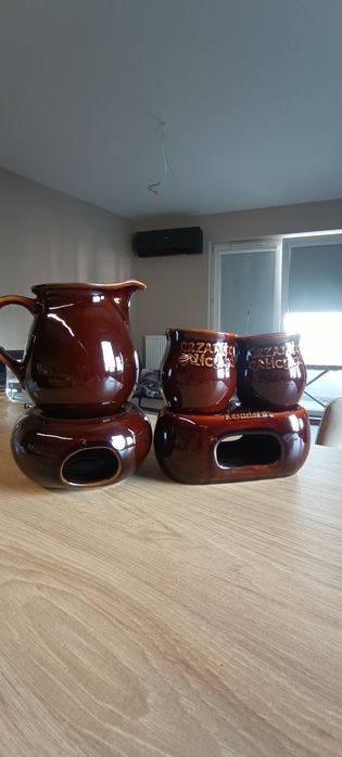 Grzaniec galicyjski kubki, dzbanek z podgrzewaczami