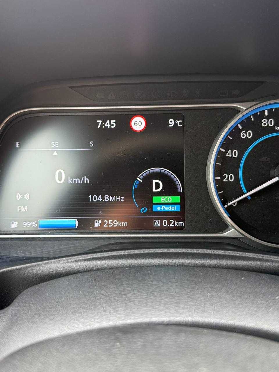 Nissan Leaf 2019, 40kW, 93%SOH. 92т КМ пробега.