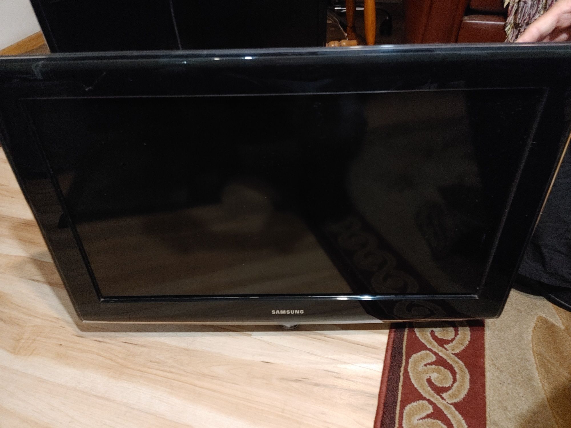 Sprzedam telewizory monitory