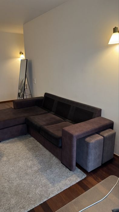 Sofá de três lugares