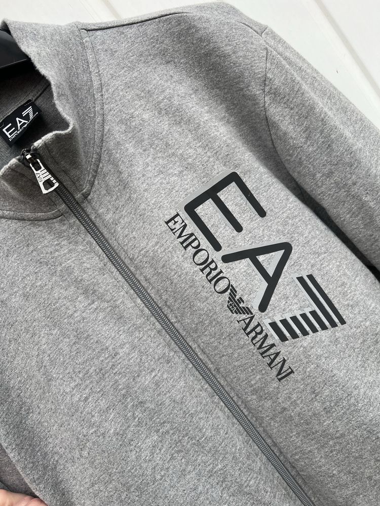 Оригінал Emporio Armani 7 EA7 size M кофта спортивна