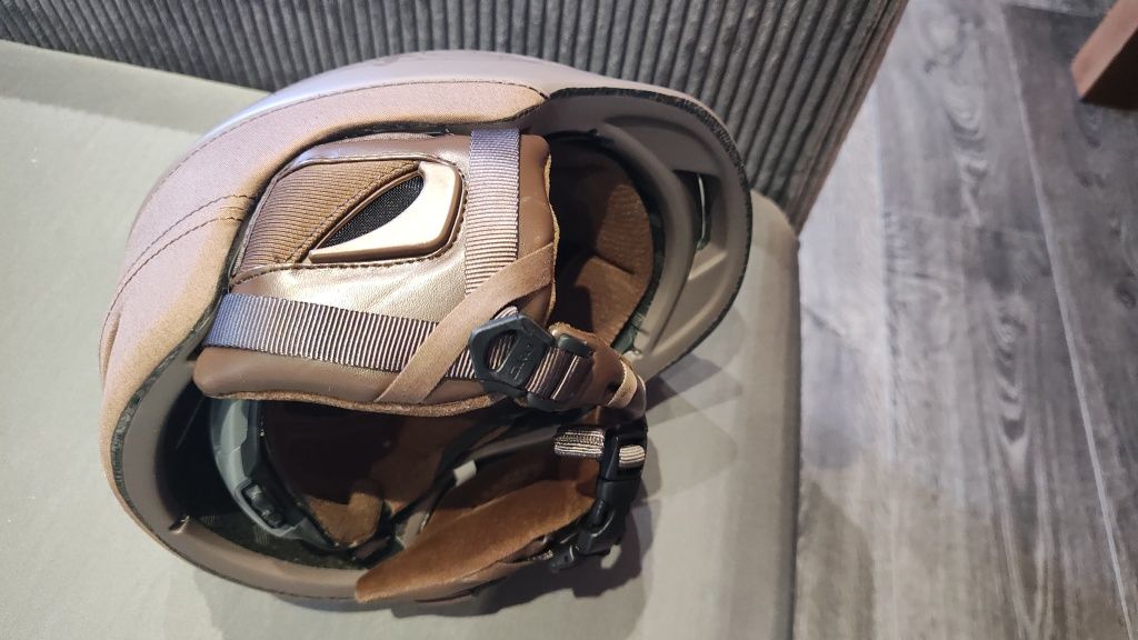 Kask GIRO na narty motorower skuter hulajnogę rozmiar S