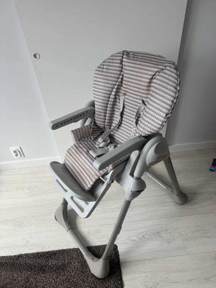 Krzesełko do karmienia Chicco Polly