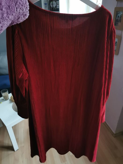 Czerwona piękna sukienka xxl Capsule