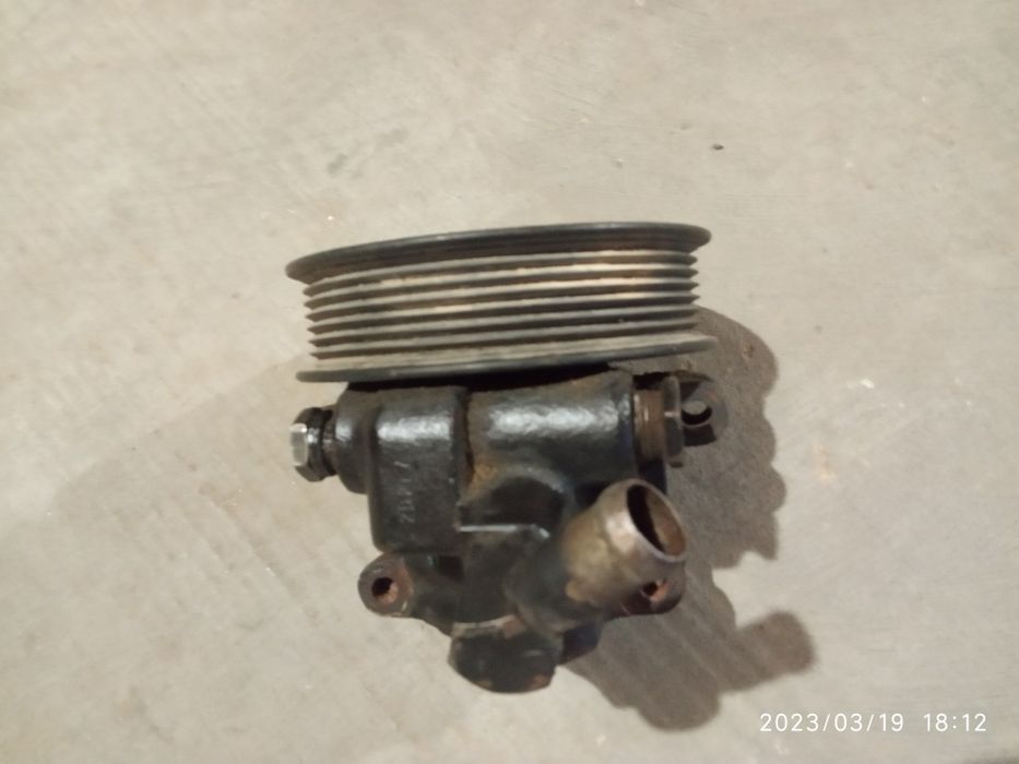 Насос гура Форд .