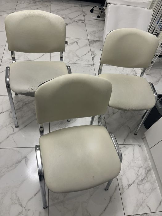 Продам стільці для офісу ціна одного стільця 300 грн