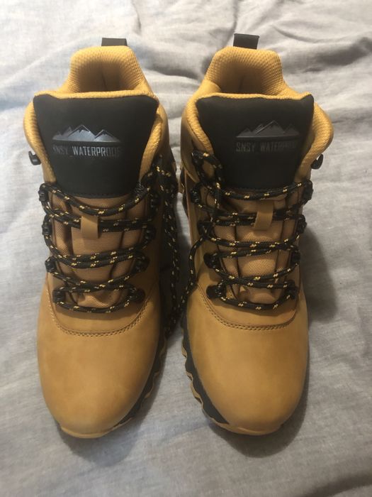 Продам ботінки