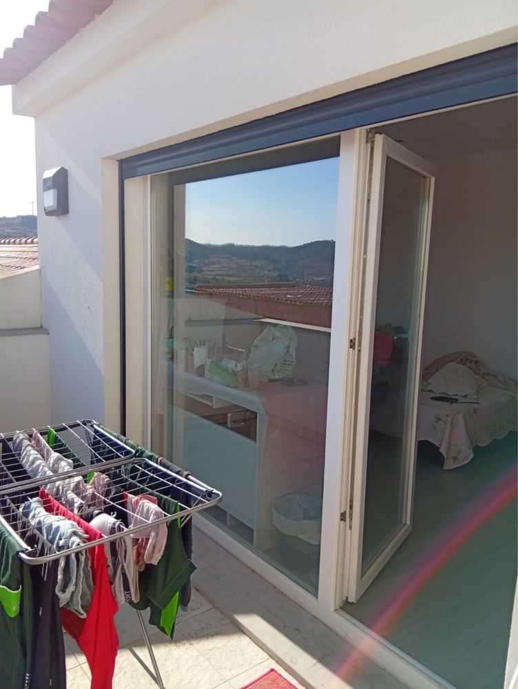 Quarto mobiliado