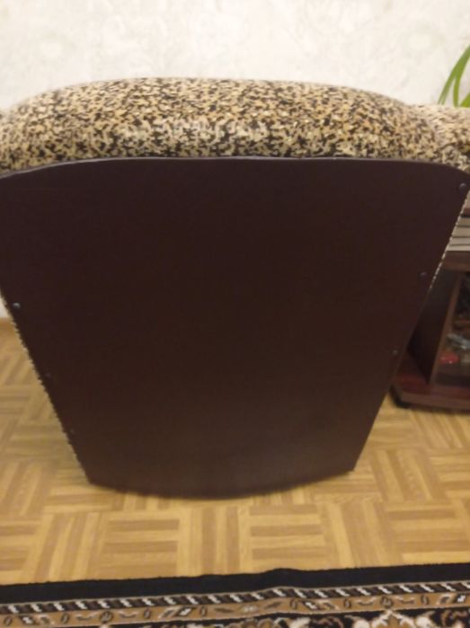 Крісла в вітальню