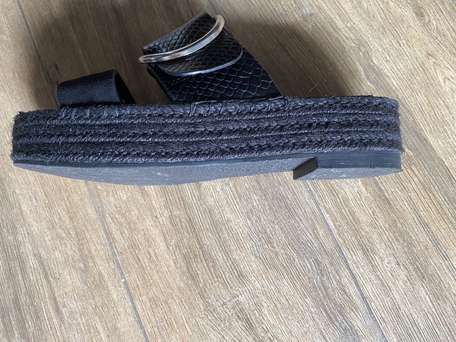 H&M klapki premium skóra zamsz cxarne 36