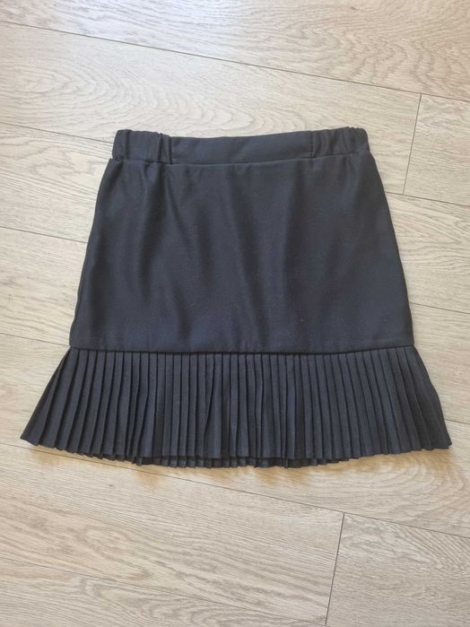 Spódnica dziewczęca r. 146