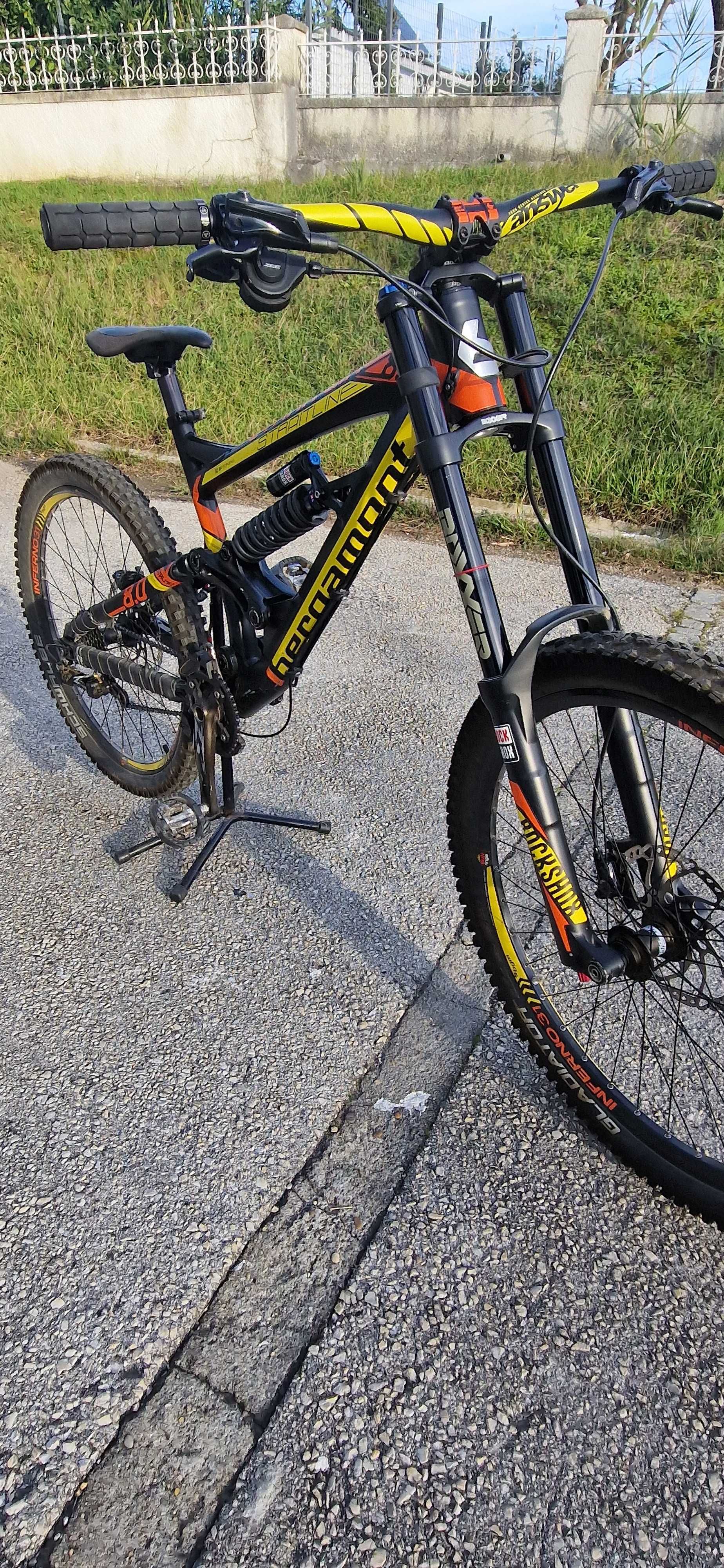 Downhill Bergamont Straitline 8.0