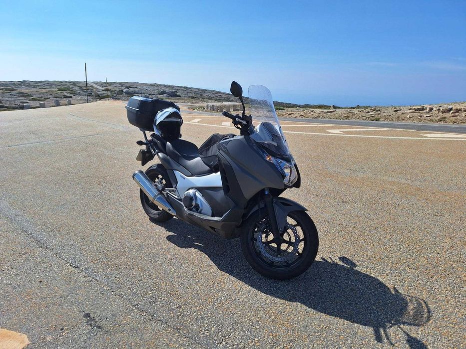 Honda integra 750 ótimo estado