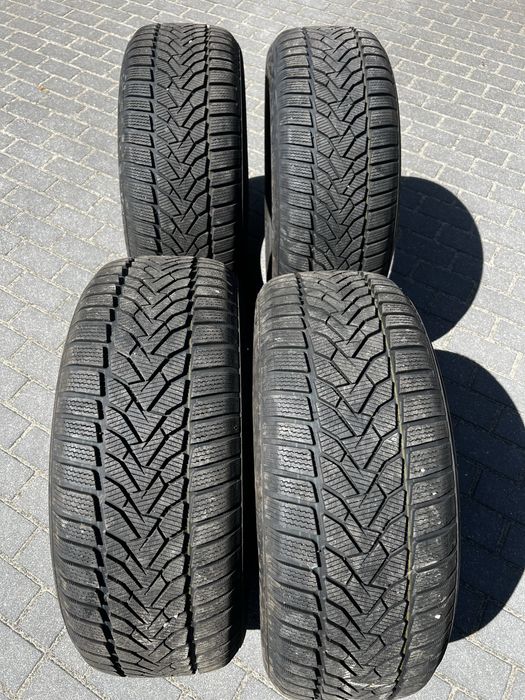komplet opon zimowych 18’ 255/55 uniroyal winterexpert 8mm bieznika