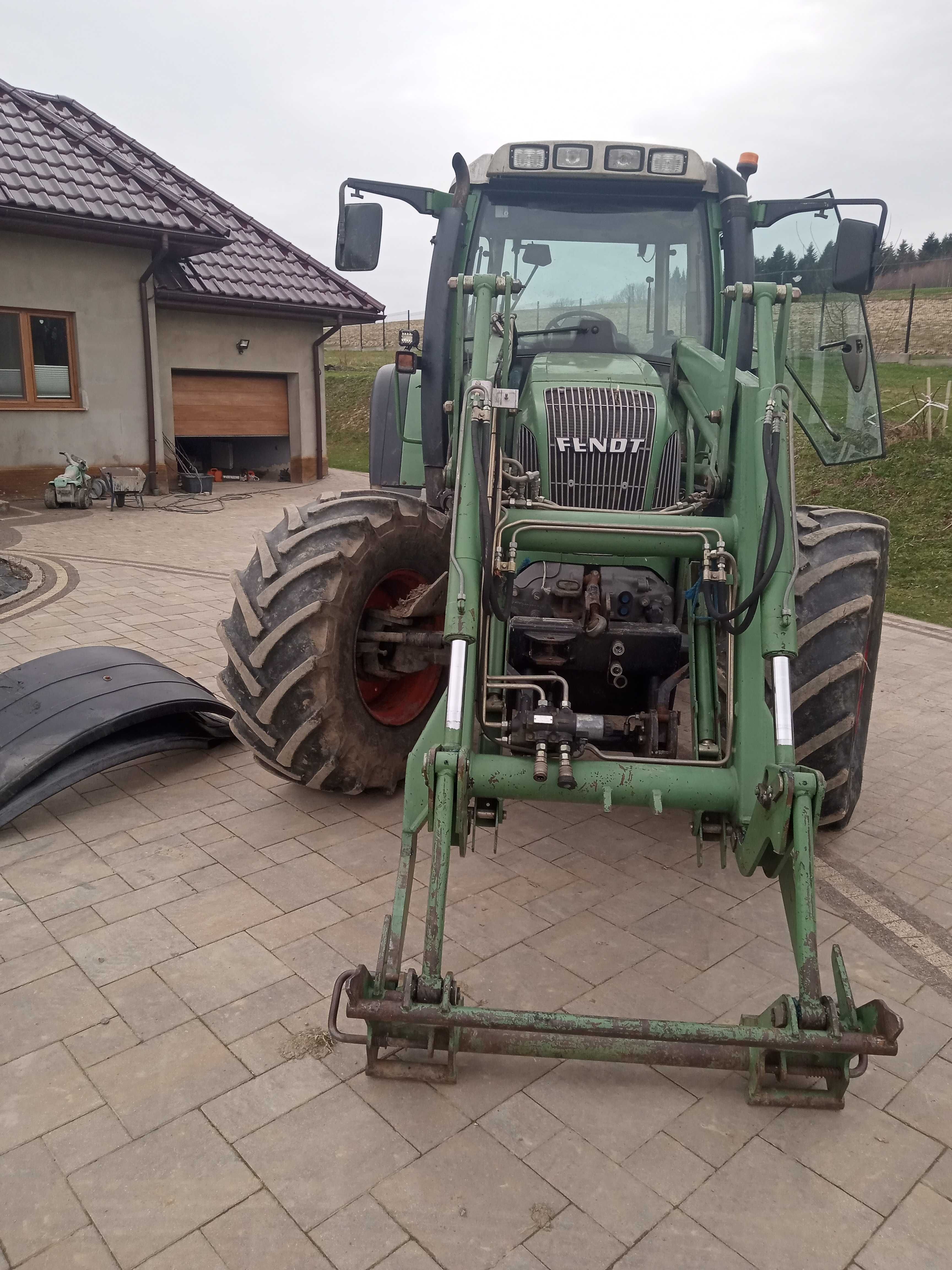 Traktor, ciągnik rolniczy Fendt 411 Vario