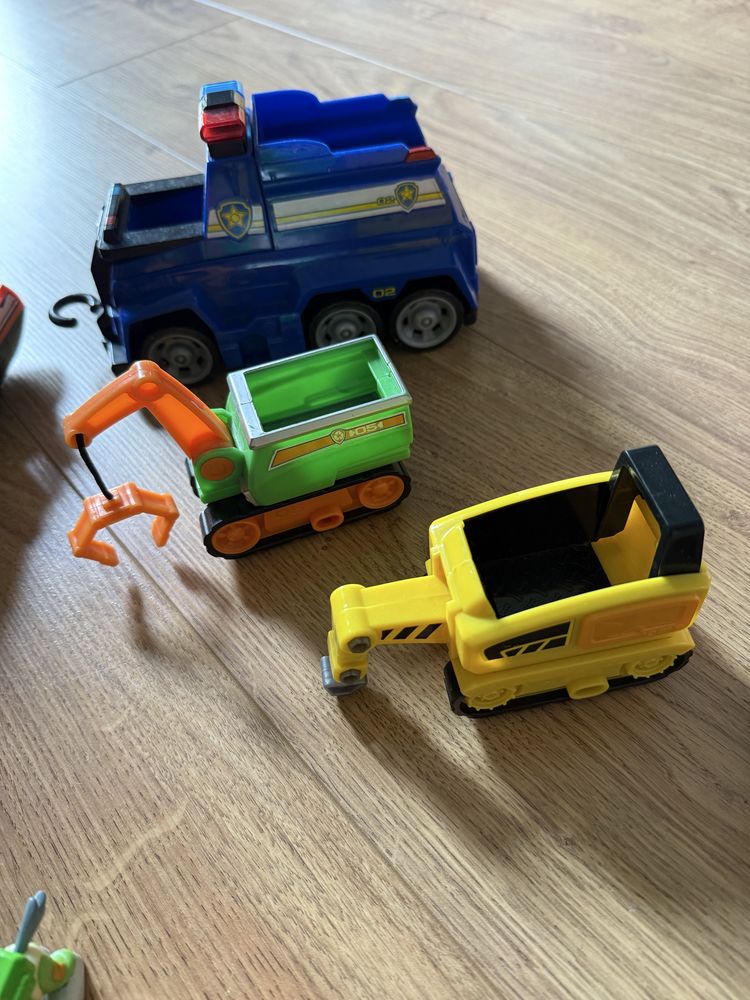 Zestaw pojazdow Psi Patrol figurek