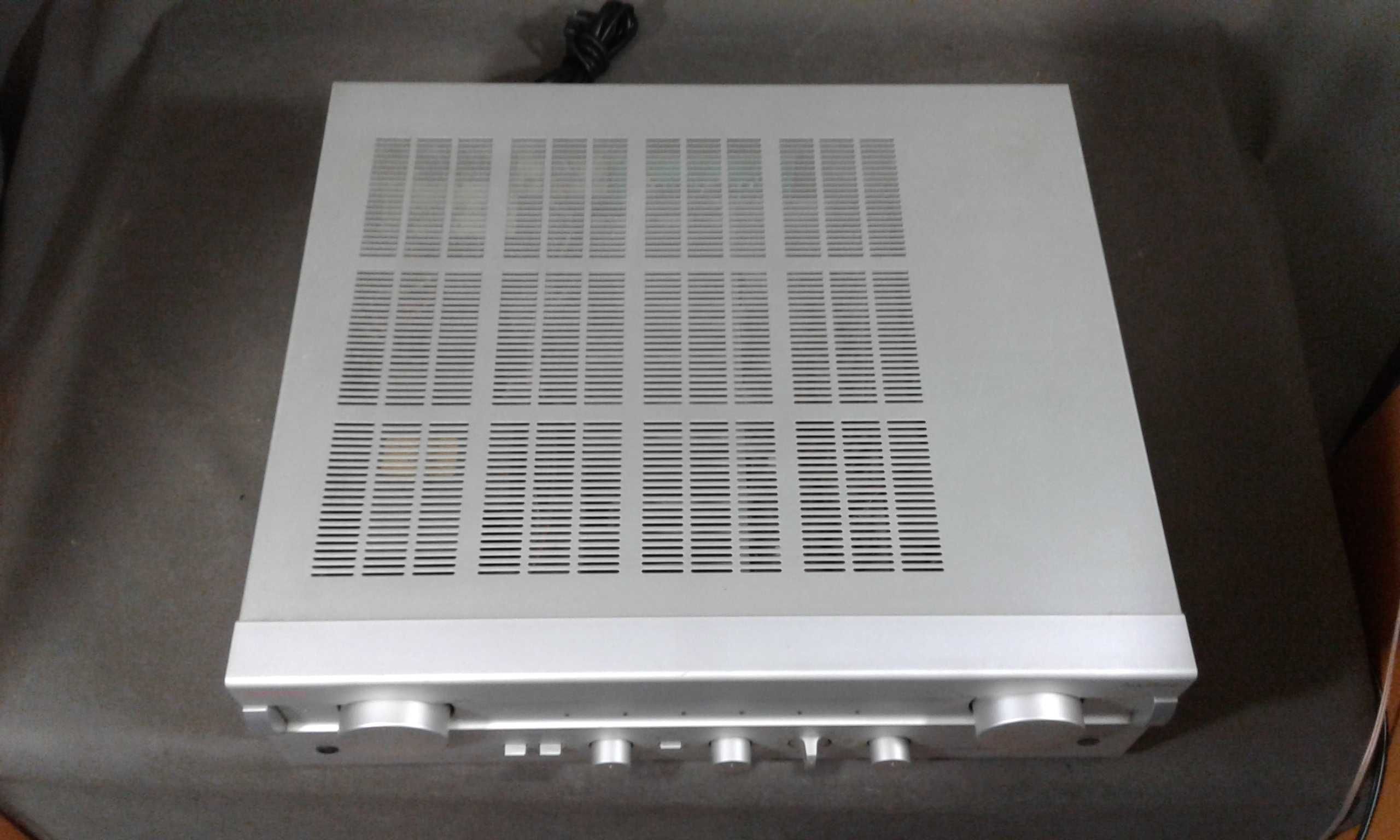 NAKAMICHI AMPLIFIER 2,wzmacniacz stereo
