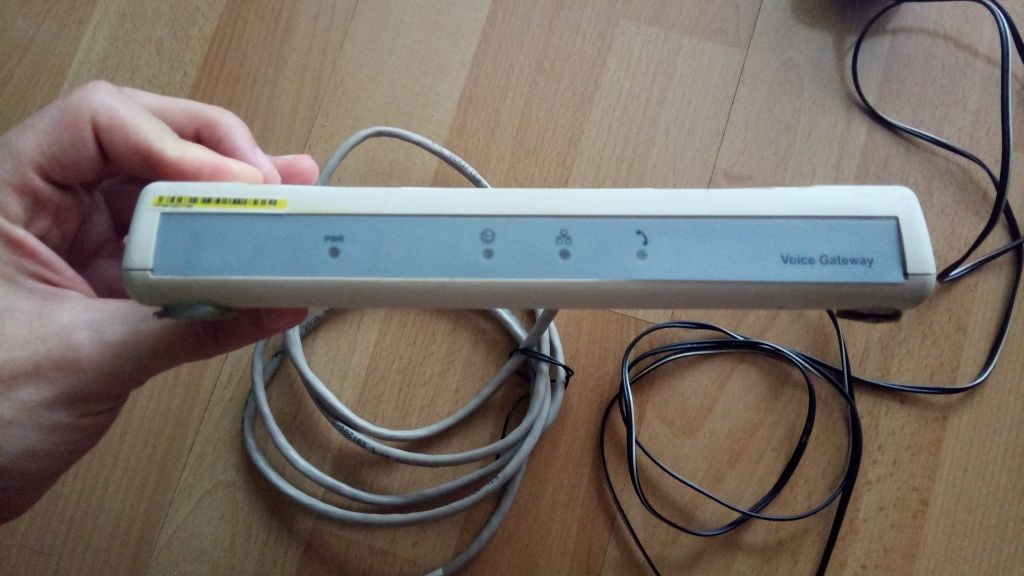 2 Routery/modemy D-Link, Netia Voice Gateway VG-1D1V-SIP,DSL-2740B
