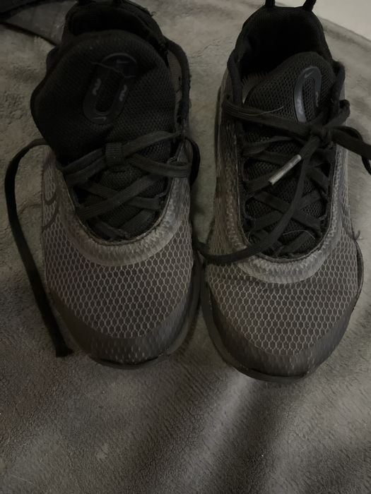 Sapatilhas nike de crianca