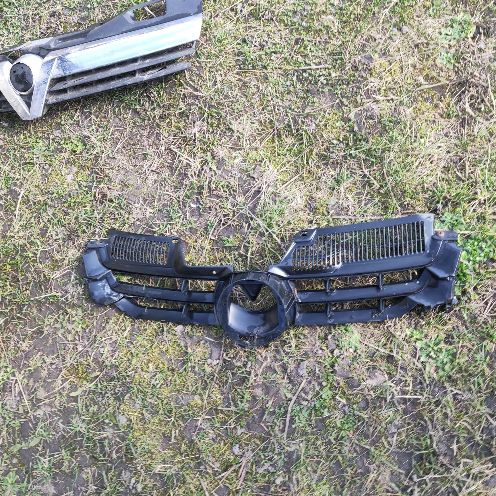 Grill atrapa Chłodnicy Zderzaka przedniego Volkswagen Golf 5 V