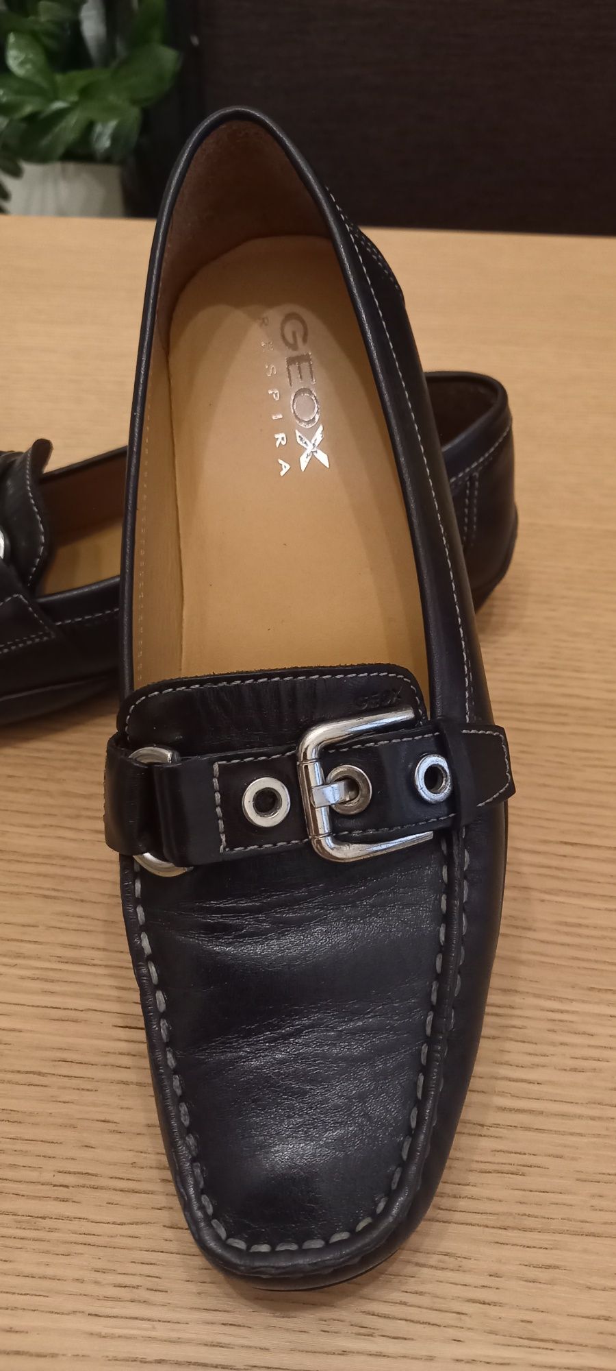 Prawie nowe mokasyny Geox 38,5 czarne