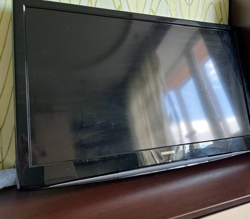 Телевізор Thomson 40FR5634.