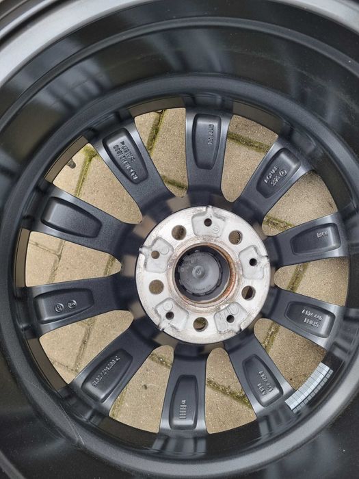 KOŁA ZIMOWE BMW 5 G30 G31 245/45/18 GoodYear JAK NOWE