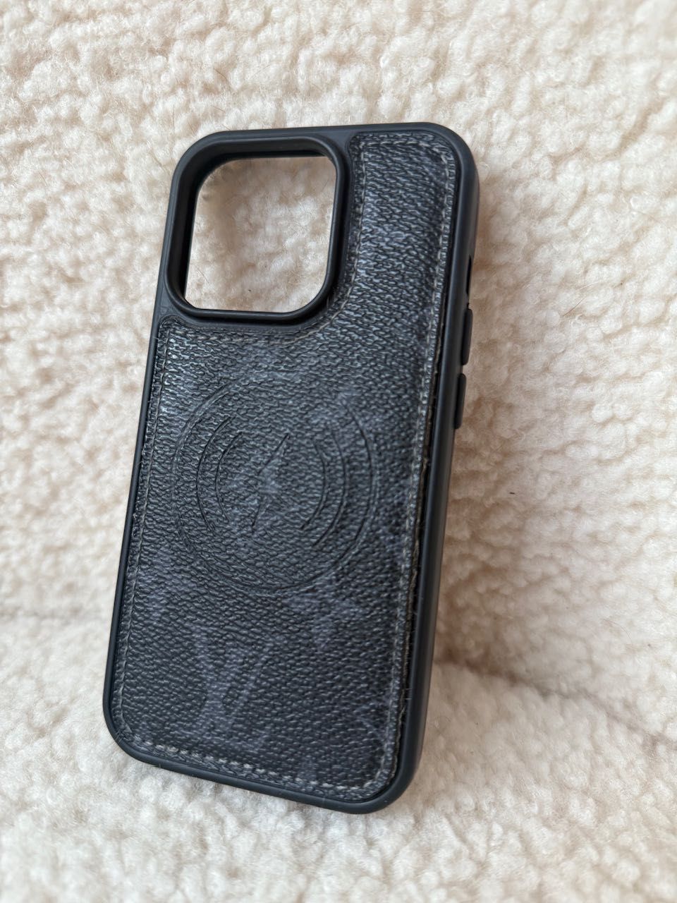 Case etui Louis Vuitton na iPhone