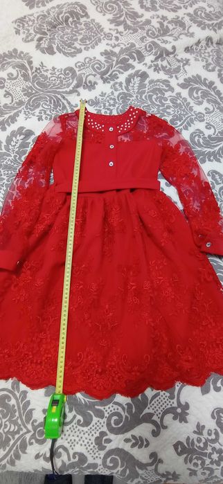 Плаття в хорошому стані,ріст 140 150, 2 за 400грн.