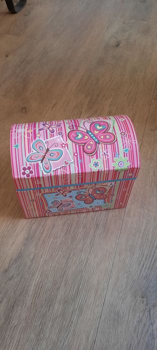 Guarda jóias de criança