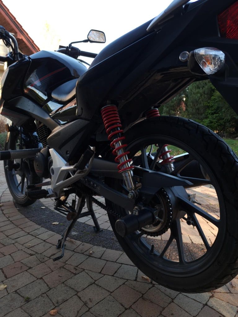 Moto Honda 125 cbf