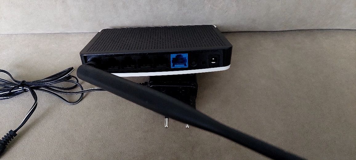 Роутер netis WF2411R