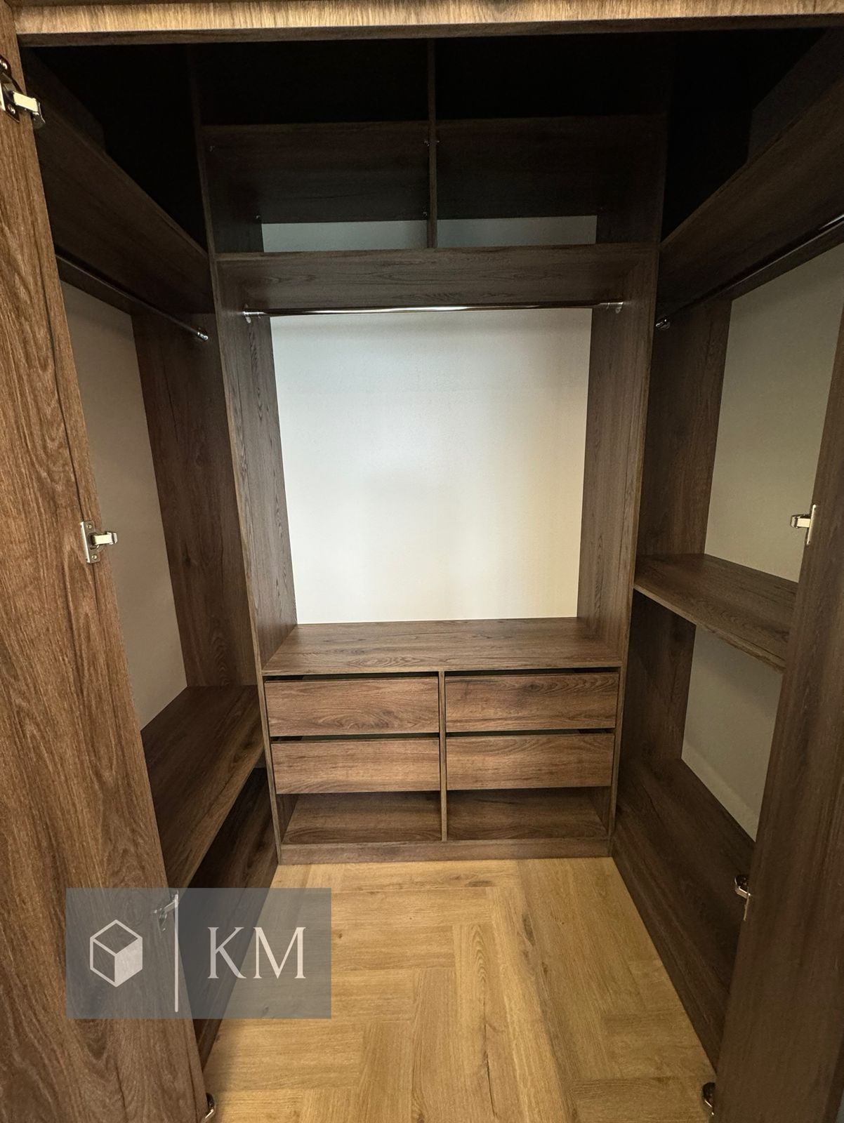 Продаж 2.кім.квартири в ЖК.Паркленд