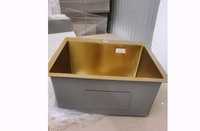 Мийка кухонна золотий колір, нержавіюча сталь, 50/50 см, з дозатором