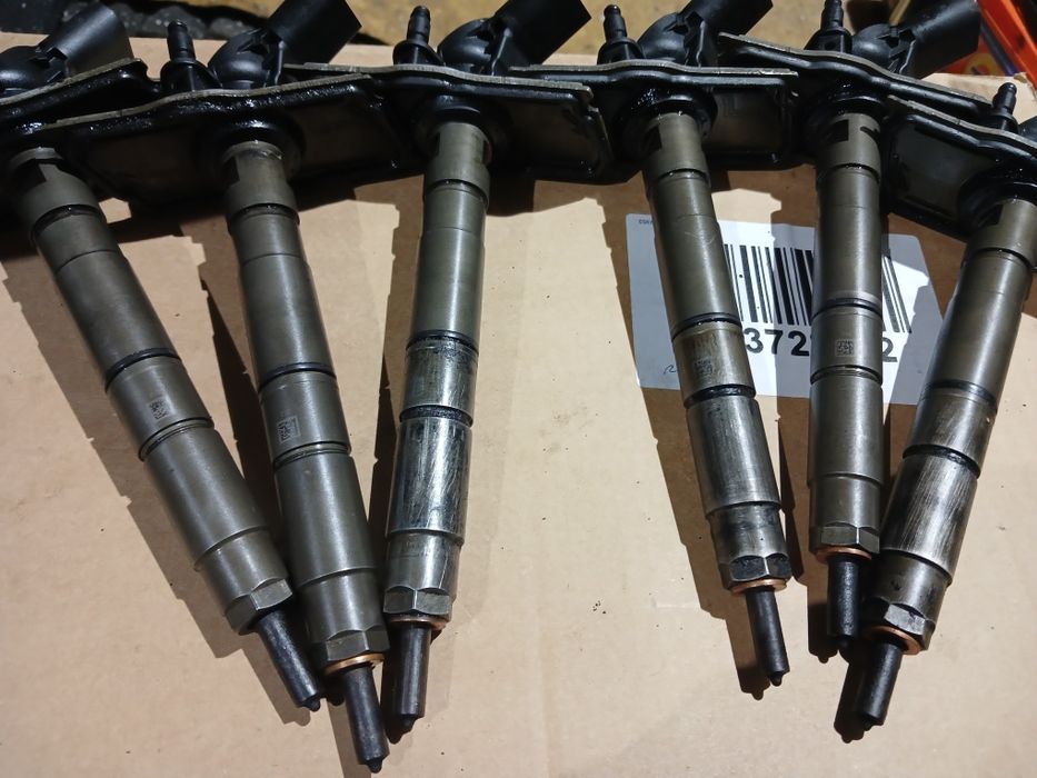 Продам форсунки на ауді а6с6 2,7 тді BPP 2006 року