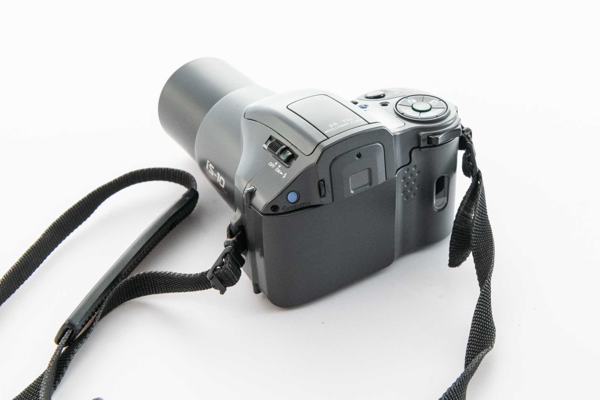 Aparat analogowy na kliszę Olympus iS-10