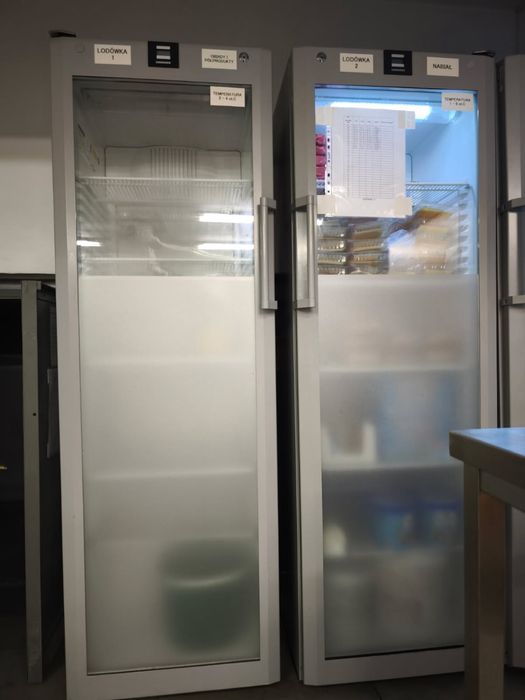 Lodówka witryna frontglass