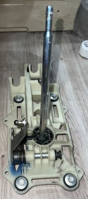 Куліса МКПП на Volvo S40,V50 (*30759098)Вольво с40,в50.