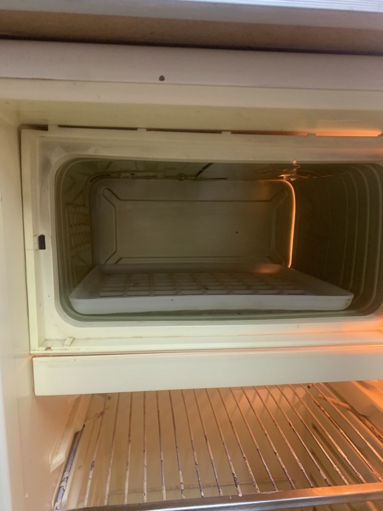 Холодильник Саратов 2500