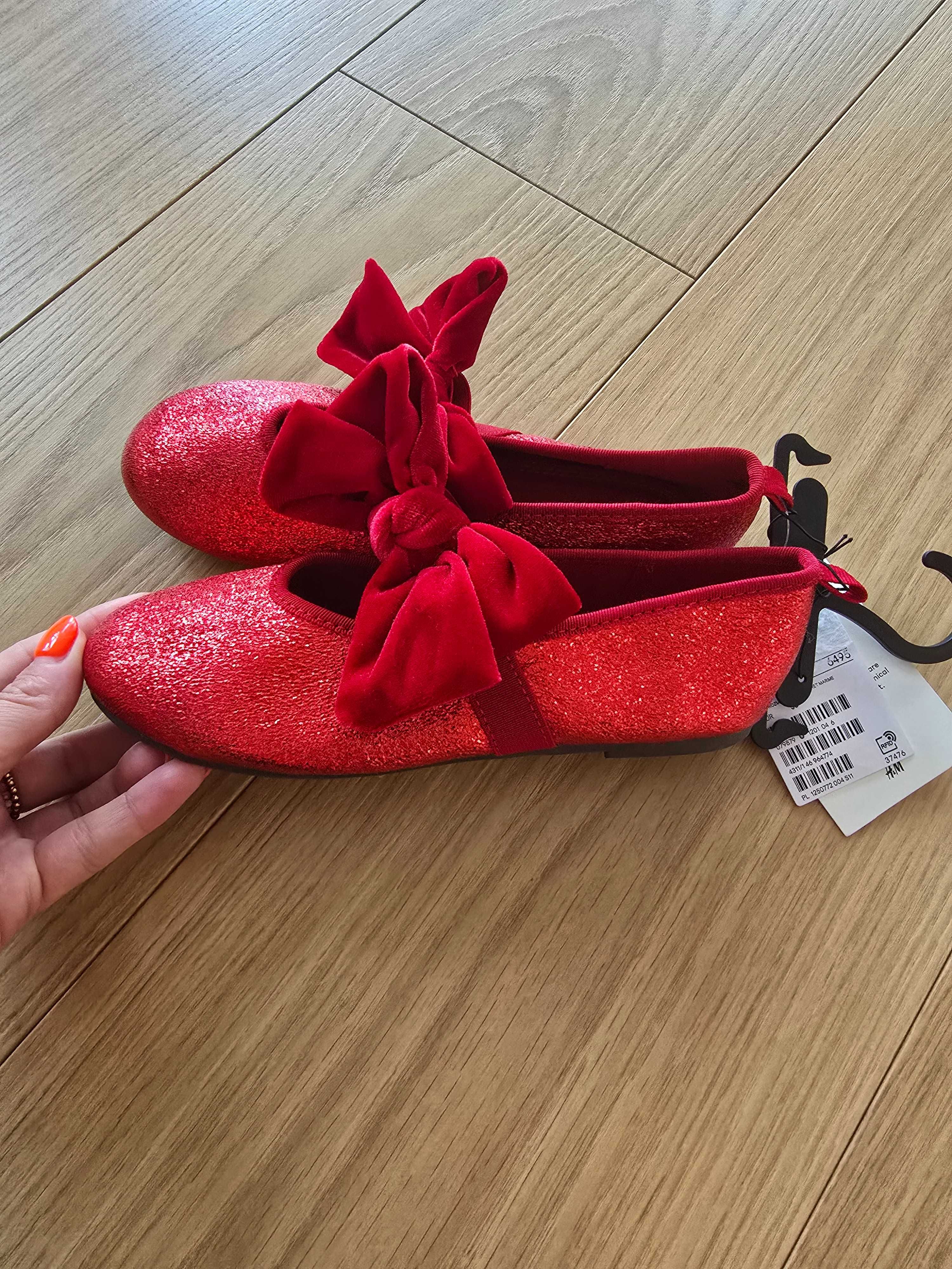 Nowe  czerwone brokatowe baleriny r.33