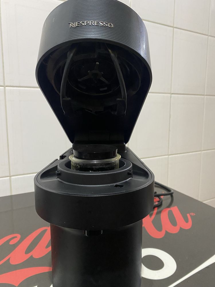 Cafeteira Nespresso Vertuo Pop