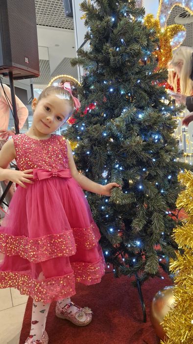 Продам платье для девочки